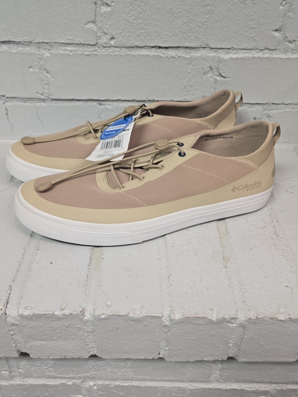 Columbia Men’s Beige Slip-On Mesh PFG Sneakers. 15 Wide. NWT.